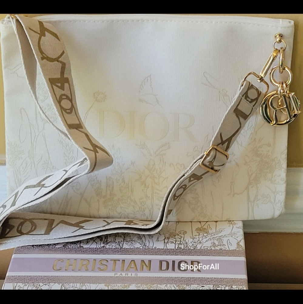 - Dior - Picture 3 of 11